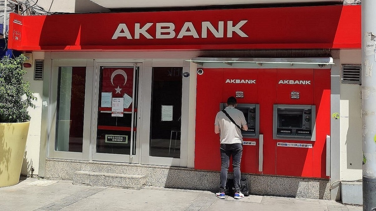 Akbank’tan Müşterilerine 500 TL Hediye Fırsatı